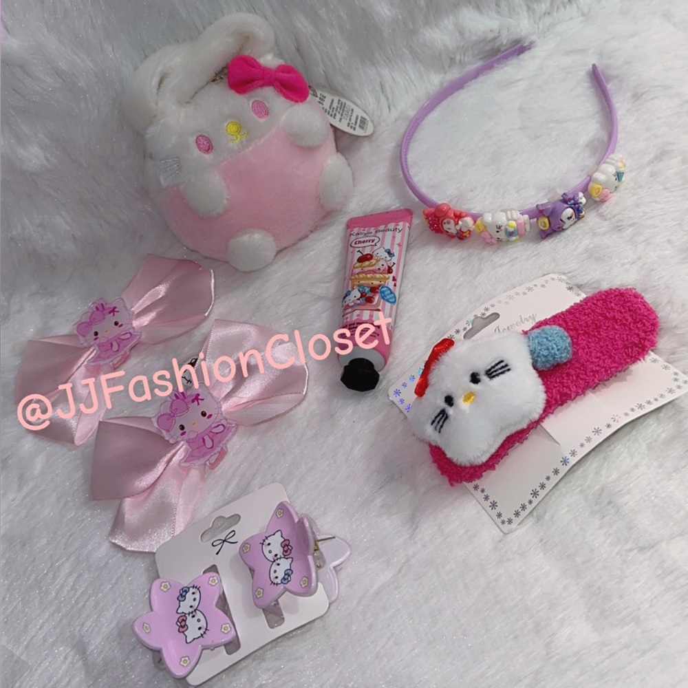 Hello Kitty Pink and White accessories